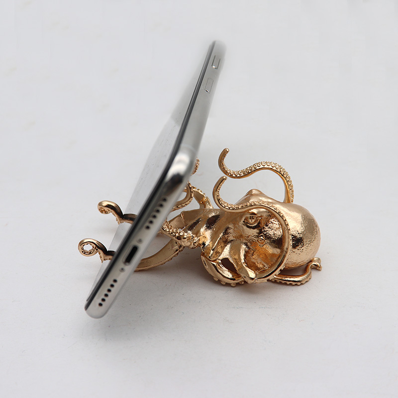 Statuette in Metallo a Forma d - Edc Carry Pen recensione e prezzo